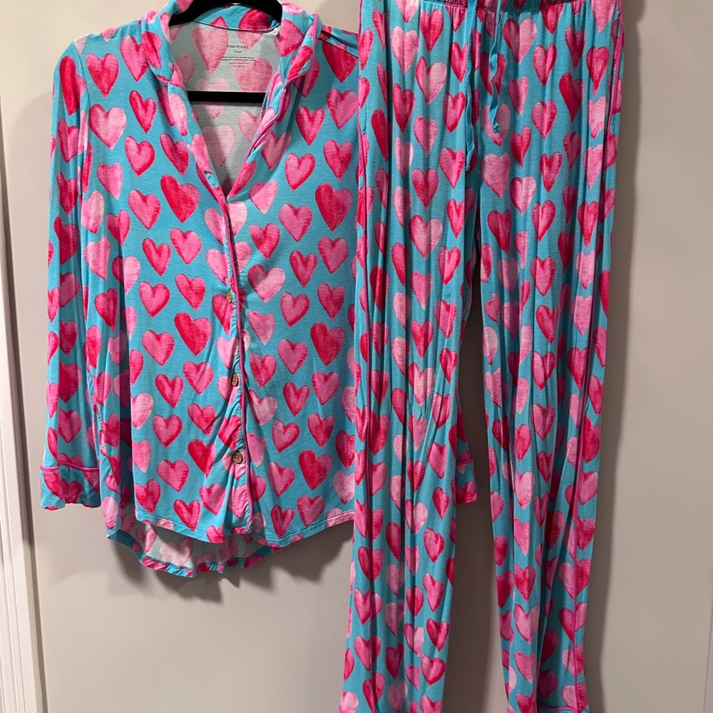 Posh Peanut Pink and Blue Heart Pajama Set Valentine’s Day QOH queen